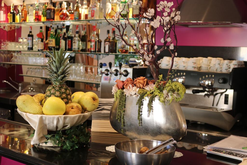 Augustus Hotel Biella Ngoại thất bức ảnh