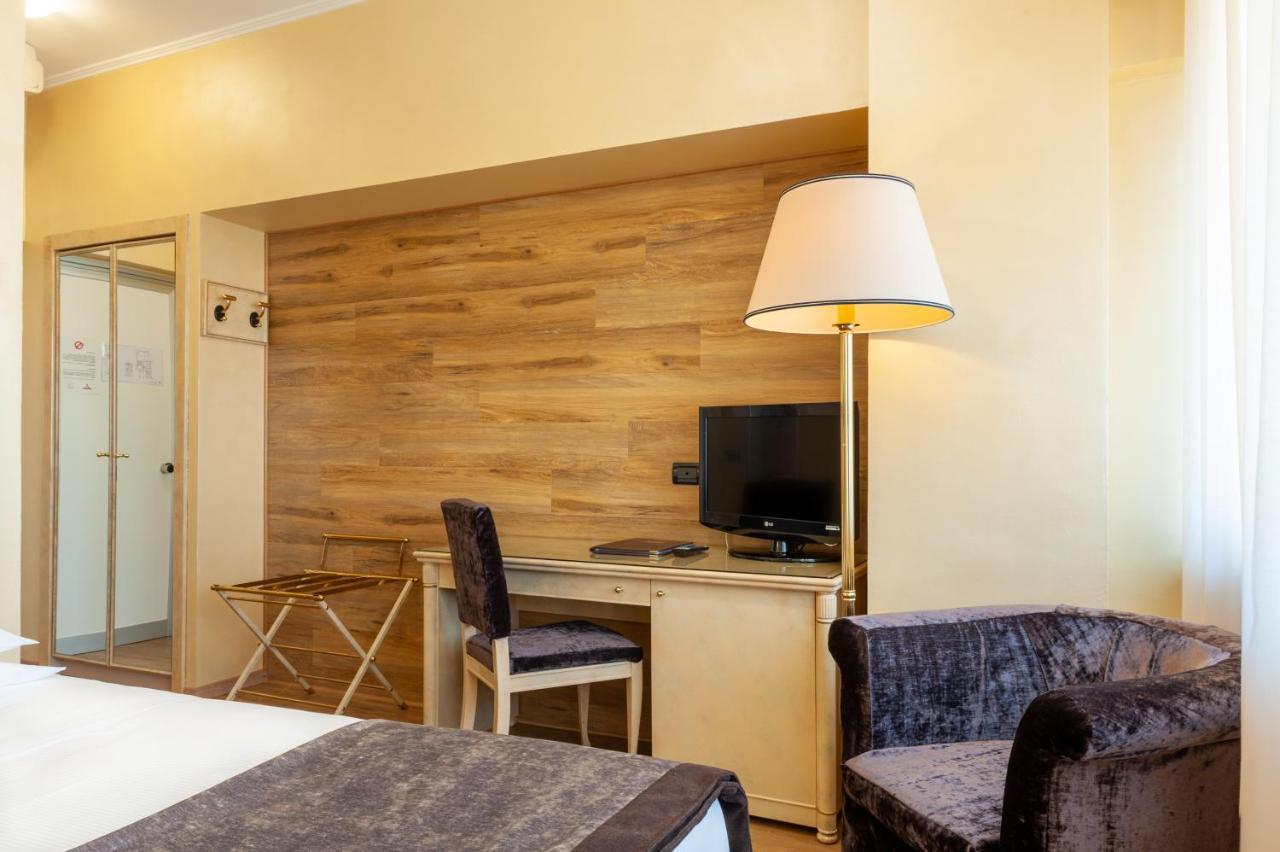 Augustus Hotel Biella Ngoại thất bức ảnh